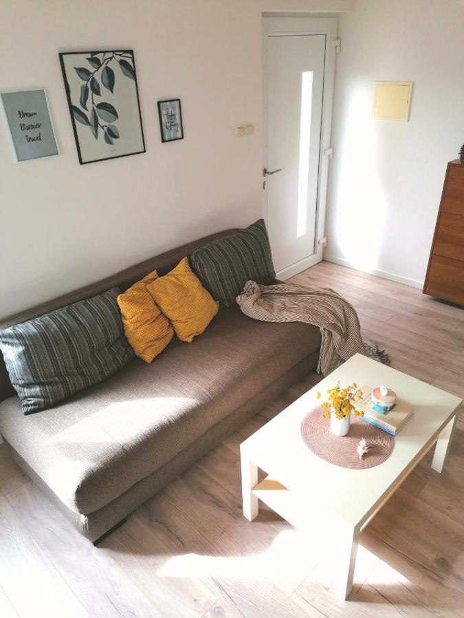 Apartment Mare Vrsi Exterior photo