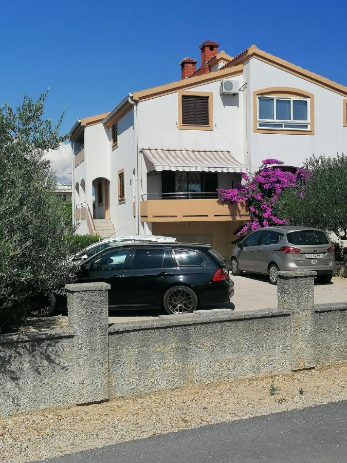 Apartment Mare Vrsi Exterior photo