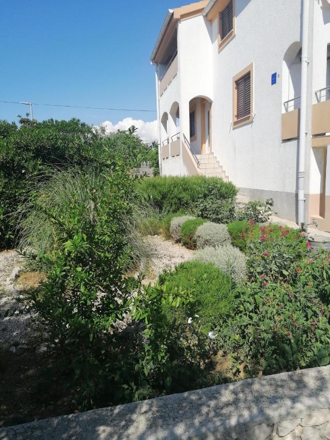 Apartment Mare Vrsi Exterior photo